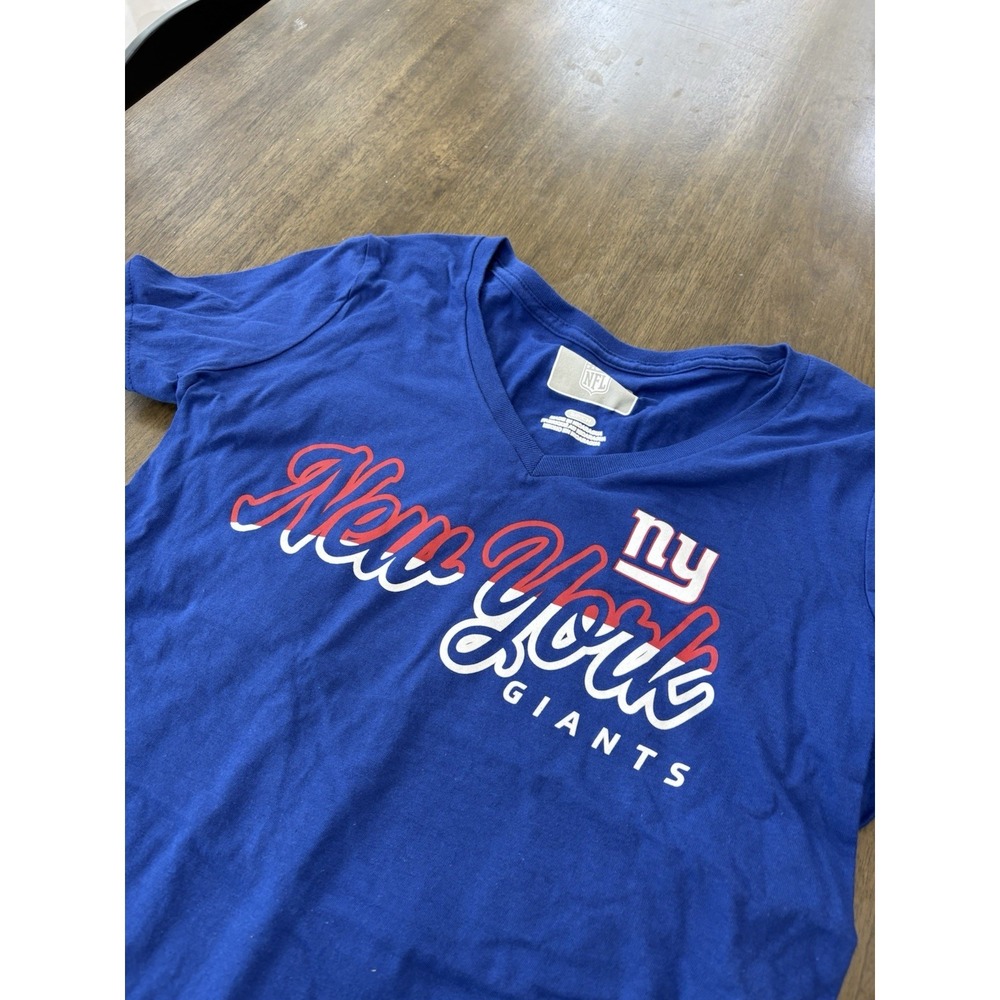 Women's‎  NFL Team Apparel New York Giants V Neck Blue  T Shirt Size Small NWOT